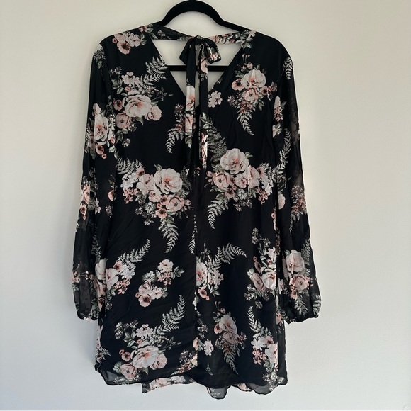 BCBGeneration Shift Dress Black with Pink Floral Size Medium - Picture 2 of 3